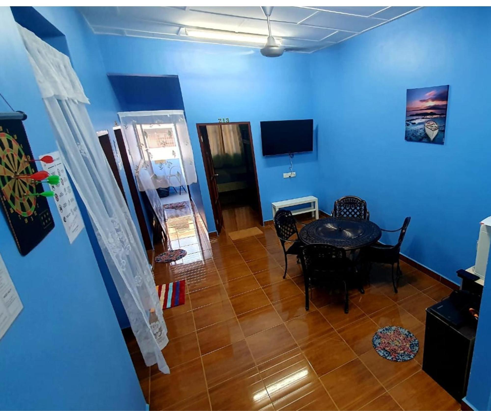 Shoplot Hostel Pangkor Kampong Pasir Bogak Exterior photo